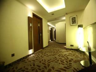 Hotel Jrd Exotica-Business Hotel Yeni Delhi Dış mekan fotoğraf